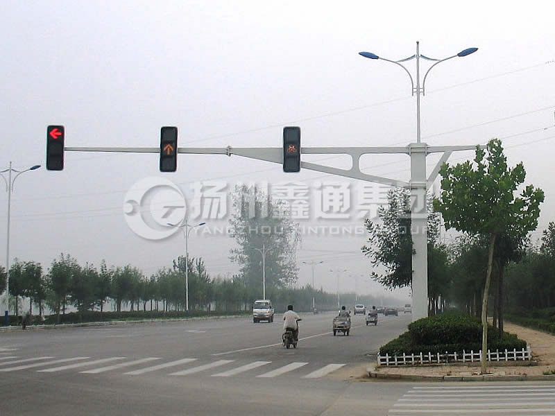 XHDG-042，方桿信號(hào)燈桿